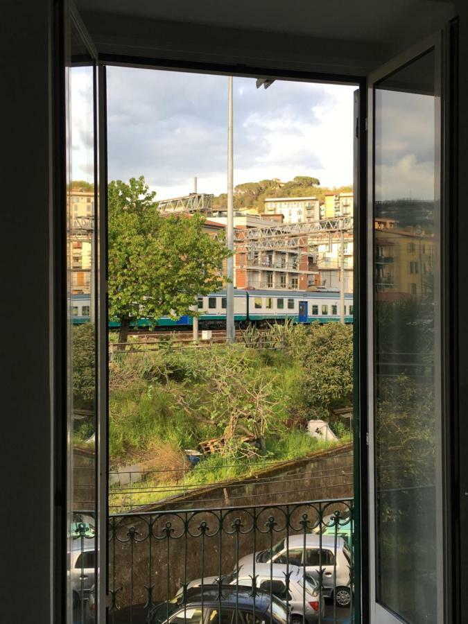 Station'S Windows La Spezia Exterior foto